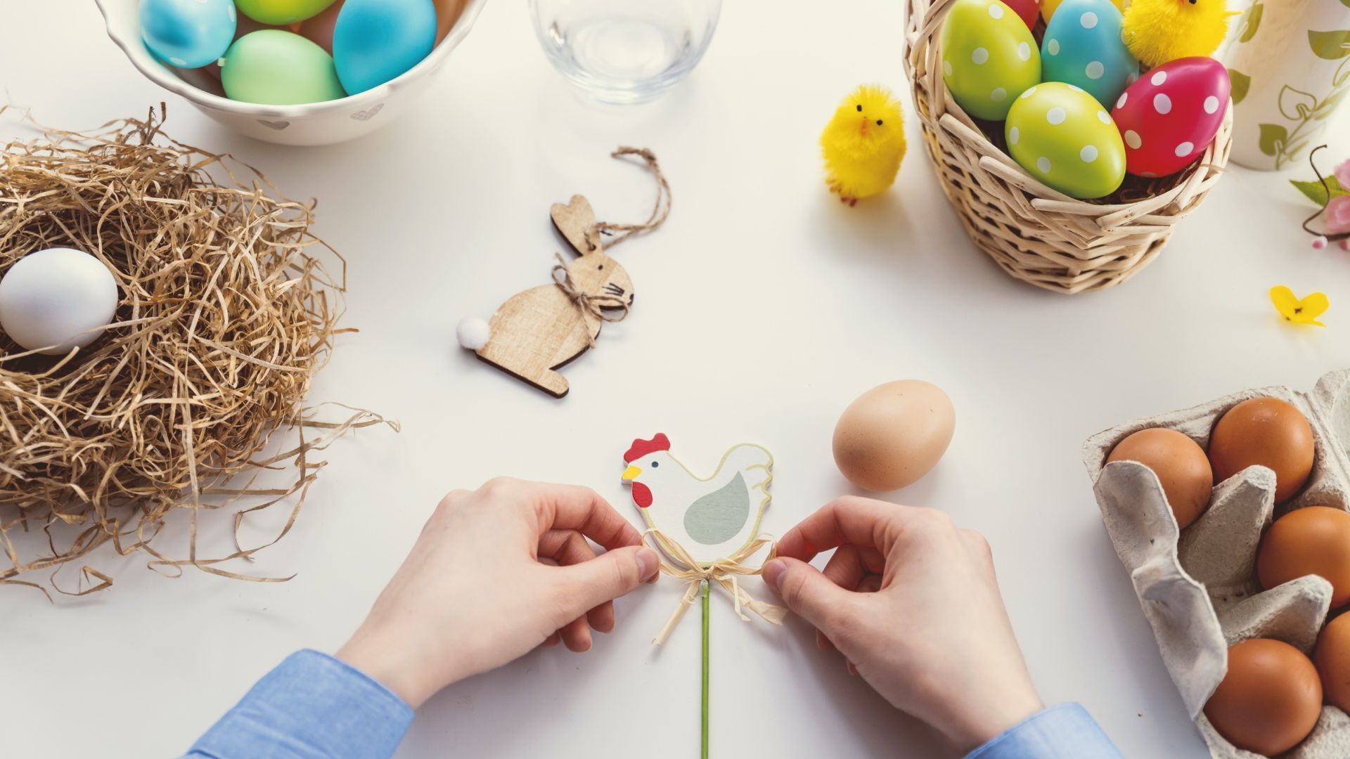 Eiersuchen, Ostern am Meer, Ostereier, Feiertagsmenü, Osterhase